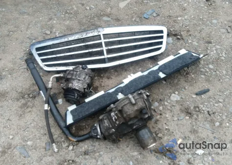 2012 Mercedes-Benz E 350 4Matic из США, поврежденный, VIN WDDHF8JB1CA633854